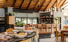 Hippo Hollow Country Estate